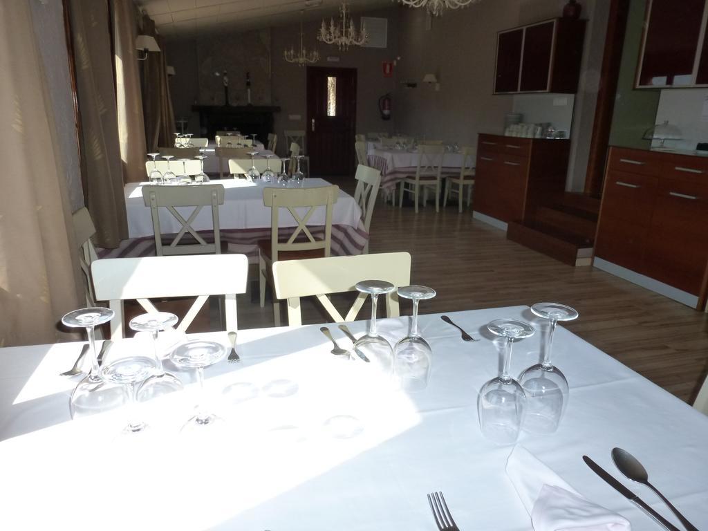 Hotel H Con Encanto Binéfar Kültér fotó