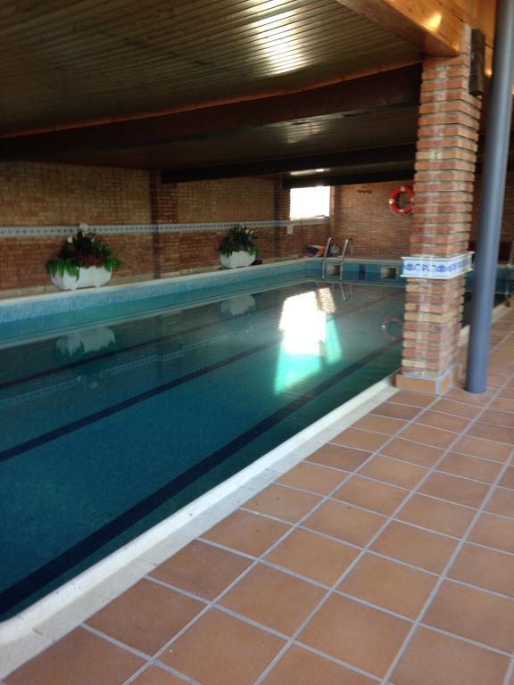 Hotel H Con Encanto Binéfar Kültér fotó