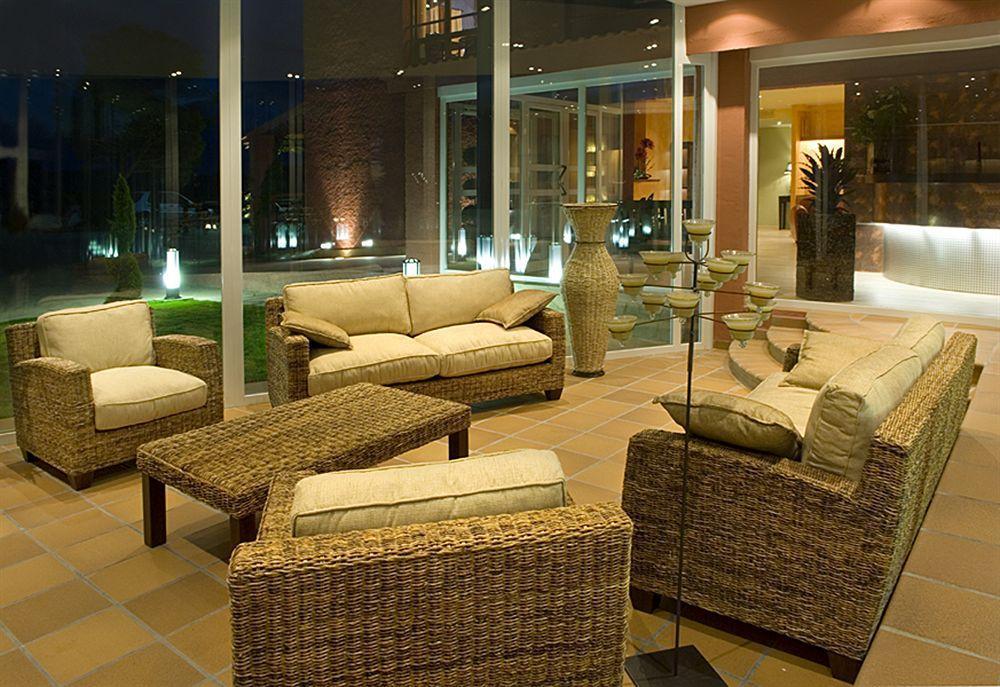 Hotel H Con Encanto Binéfar Kültér fotó