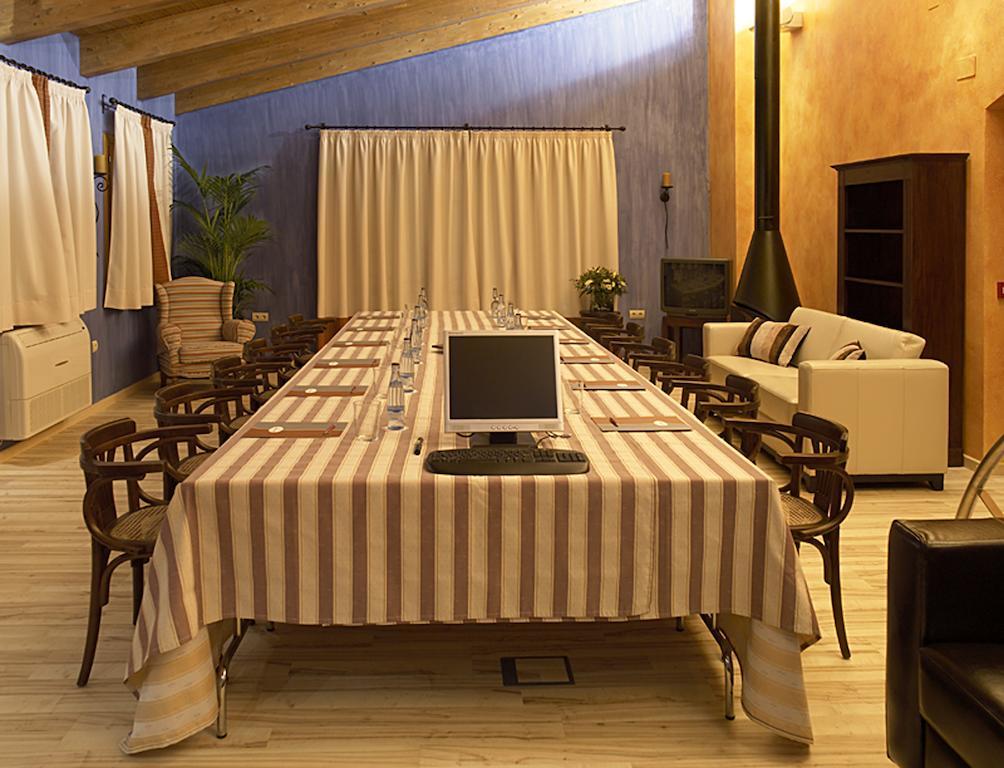 Hotel H Con Encanto Binéfar Kültér fotó